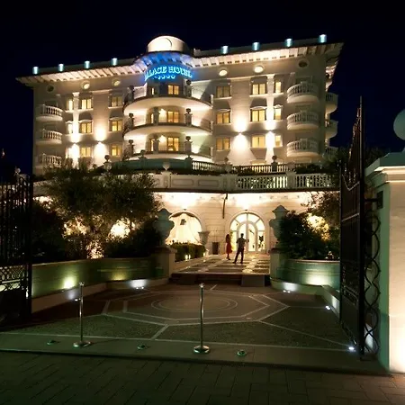Palace Szálloda 5*