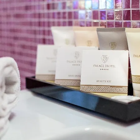 Palace 5*